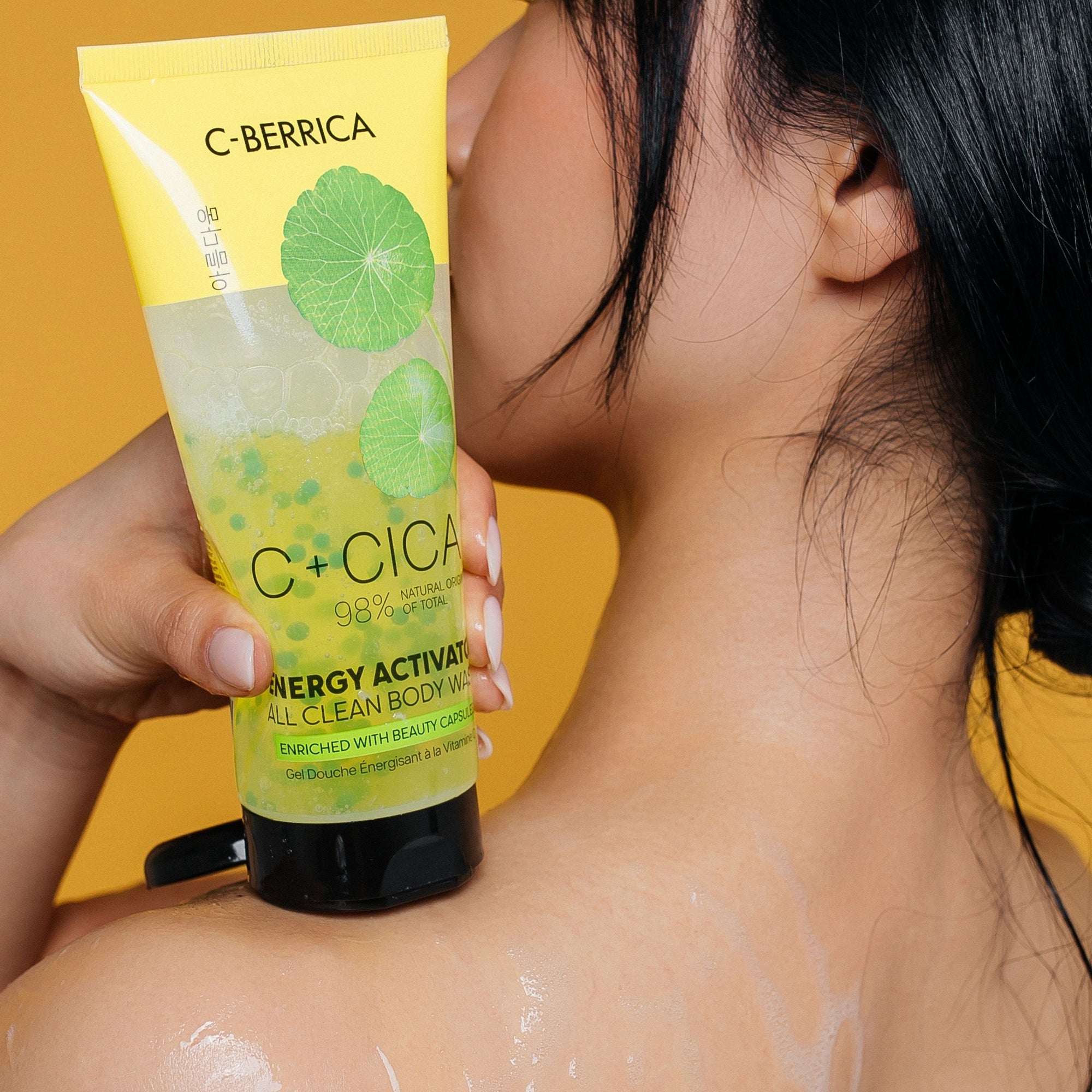 C+CICA C-BERRICA ENERGY ACTIVATOR ALL CLEAN BODY WASH - enriched with beauty capsules. (200ml)